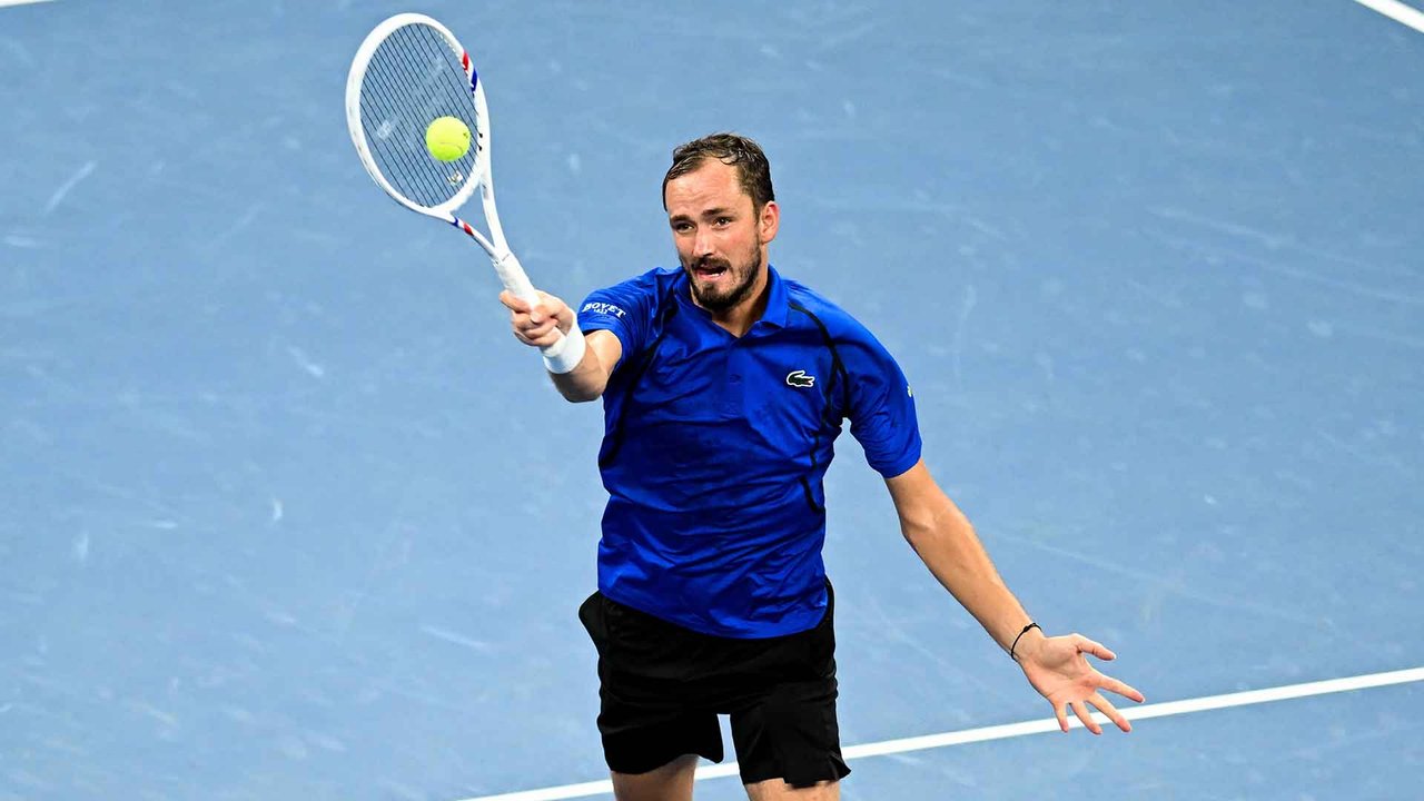 Hot Shot: A Medvedev masterclass in Hangzhou 2026 SF