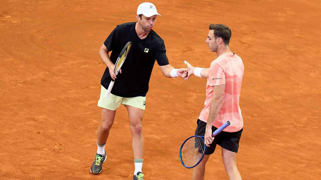Hot Shot: Granollers/Zeballos somehow survive in epic Madrid doubles point!