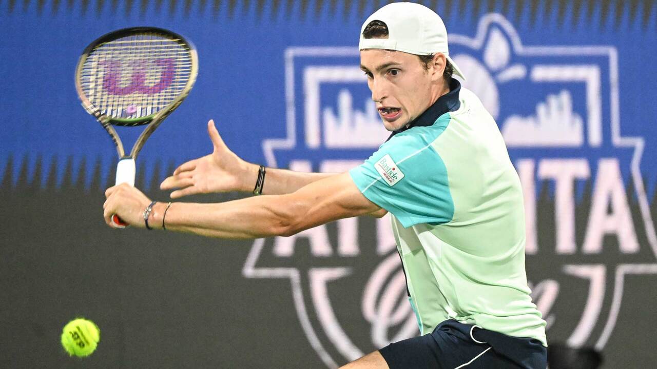 Highlights: Humbert Upsets De Minaur In Late-Night Atlanta QF