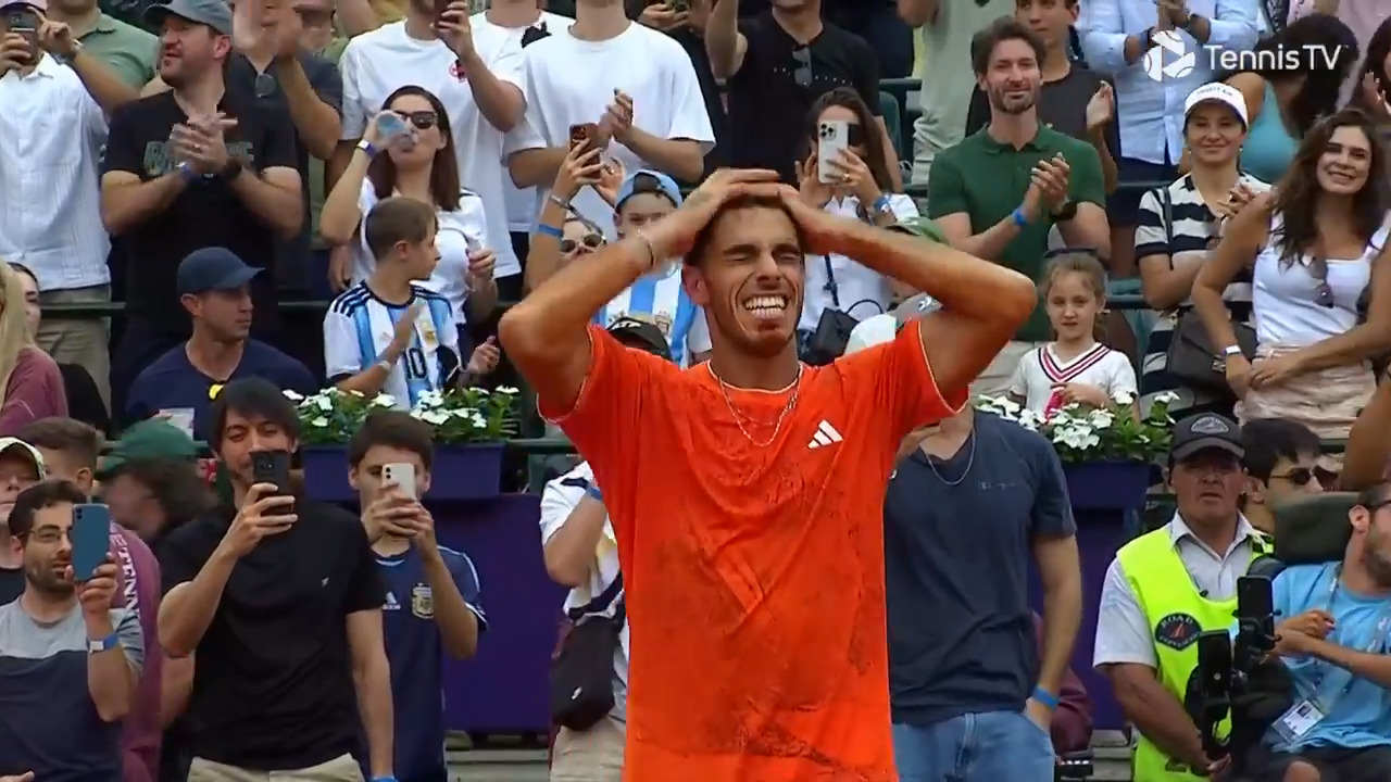 Watch: Cerundolo celebrates his first home-soil title victory in Buenos Aires 2026