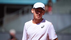 Hot Shot: De Minaur Clips Net For Volley Winner