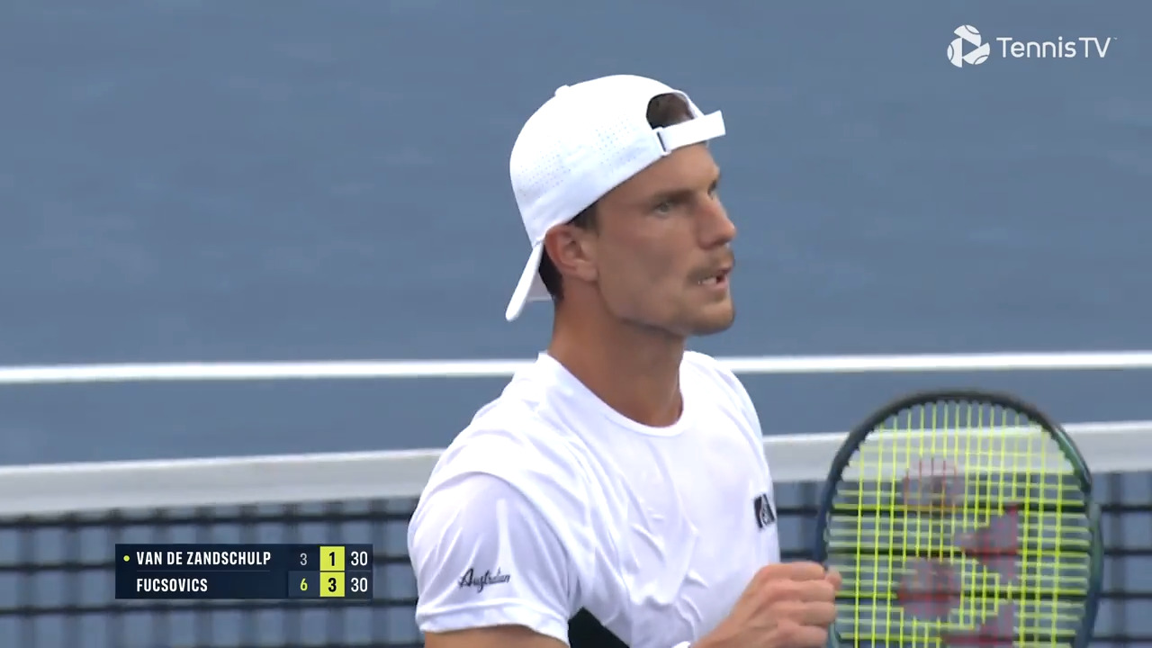 Hot Shot: Fucsovics can do no wrong at the net in Winston-Salem