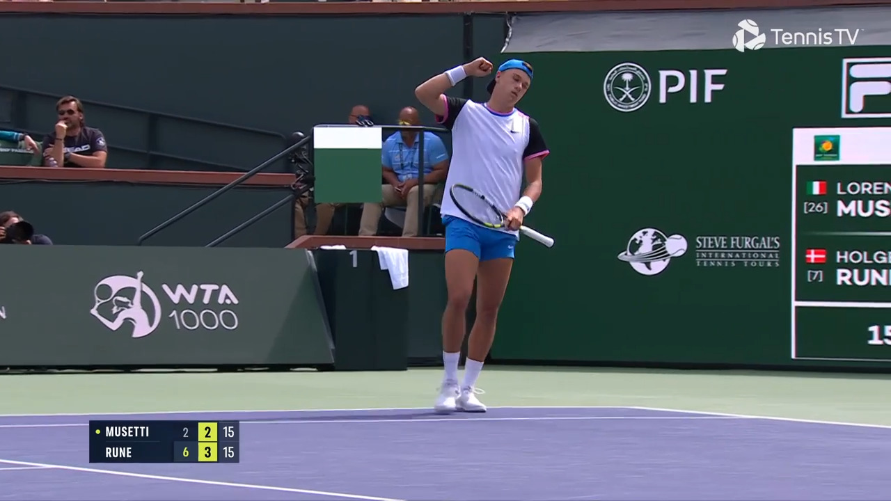 Hot Shot: Rune guesses right after lung-busting rally vs. Musetti