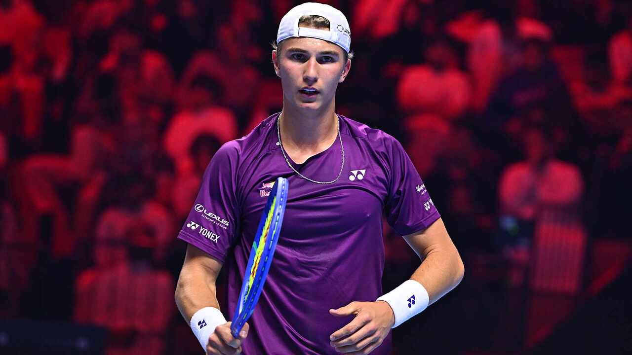 Hot Shot: Budkov Kjaer's special strike puzzles Jodar at Next Gen ATP Finals