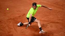 Hot Shot: Tsitsipas' dropper, drive volley combo in Rome 2025