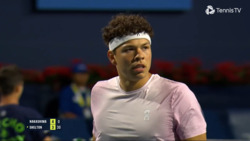 Hot Shot: 'No way!' Speedy Shelton's cat-like reflexes wow the crowd in Toronto
