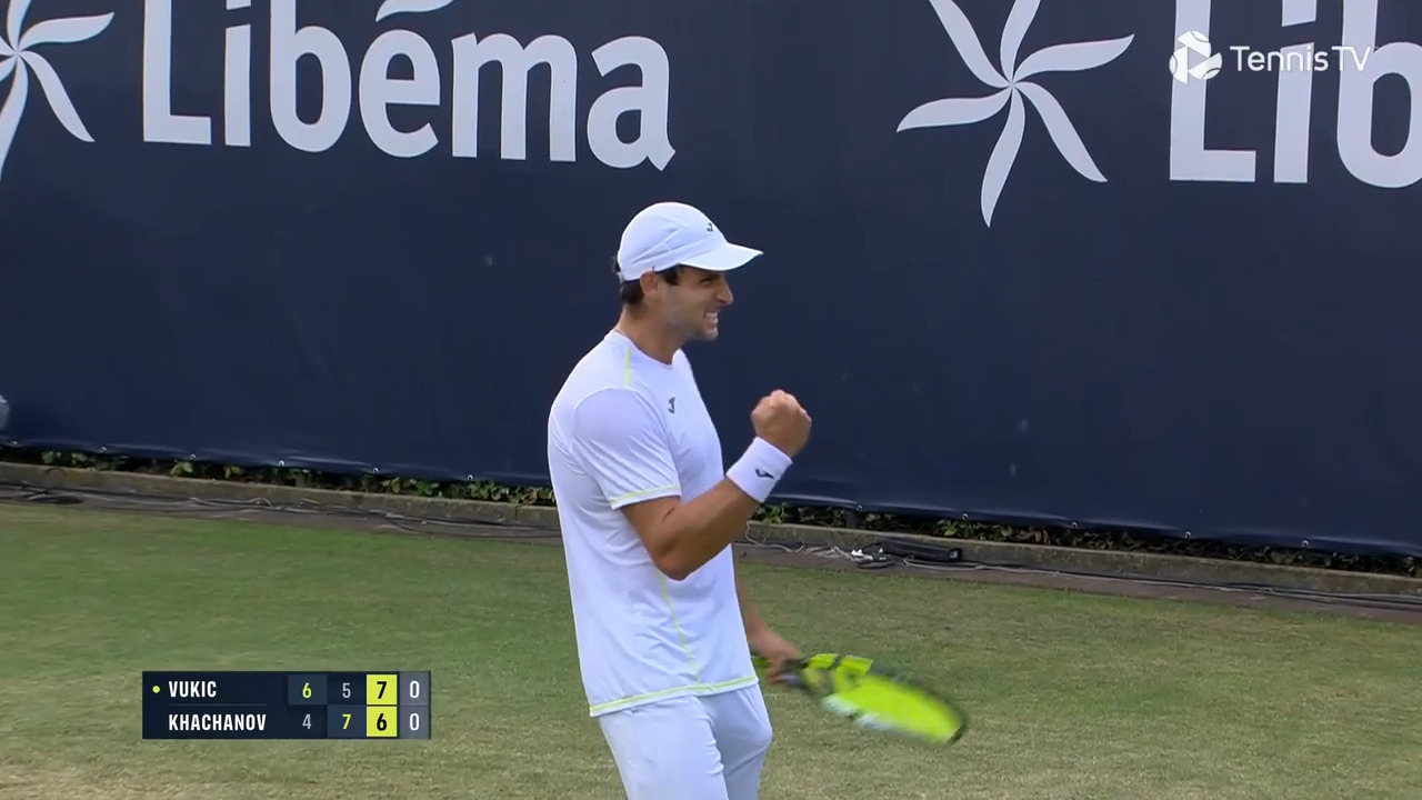 Highlights: Vukic upsets Khachanov across two days in 's-Hertogenbosch