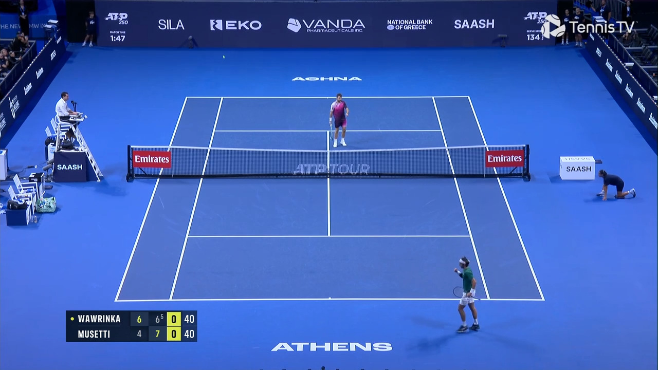 Hot Shot: Musetti perfectly reads Wawrinka, earning thumbs up from Swiss