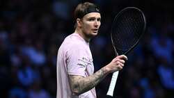 Hot Shot: Bublik's magical flick raises the roof in Paris 2025