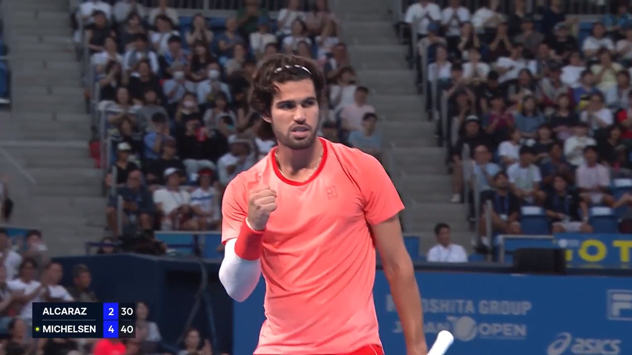 Hot Shot: Alcaraz's 'jaw-dropping' sprint and pass in Tokyo opener