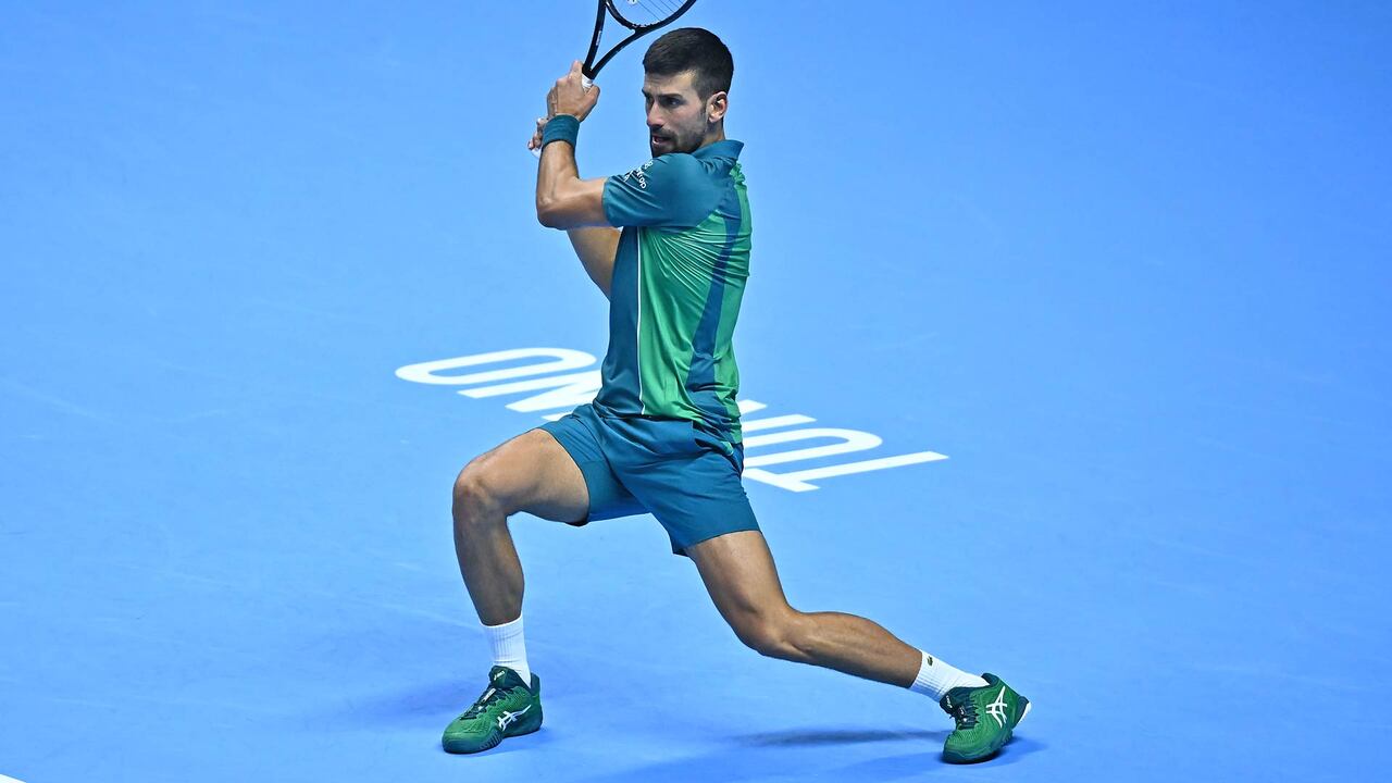 Novak Djokovic reclama do calor e pede jogos de tênis começando mais tarde  nos Jogos de Tóquio - Surto Olímpico