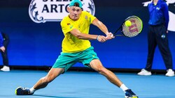 Masterclass: De Minaur Gives You End-Range Shot Tips