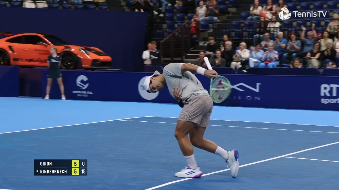 Hot Shot: 'Circus skills!' Giron finds a way in Antwerp