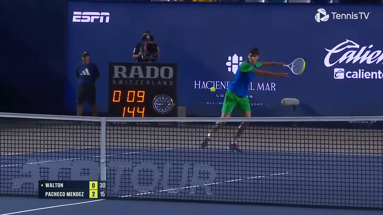 Hot Shot: 'Rafa-like point!' Pacheco Mendez arrows explosive forehand in Los Cabos