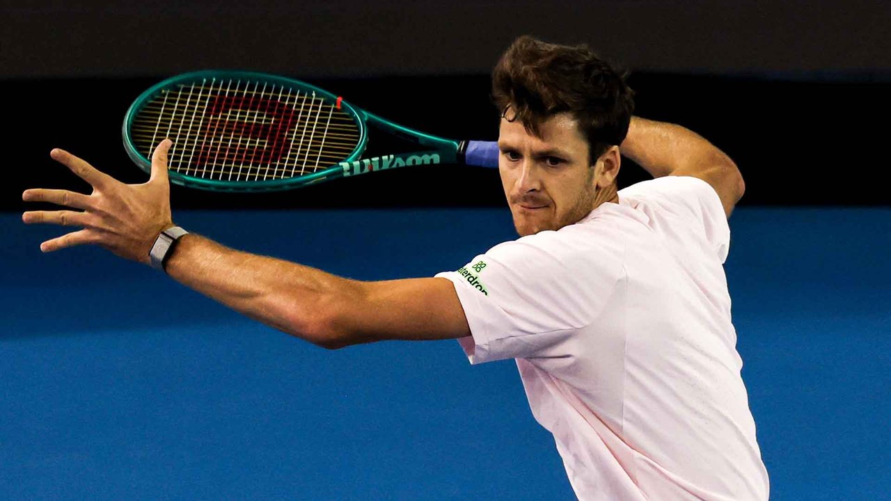 Hot Shot: Hurkacz moves Khachanov all over the court in Beijing 2026