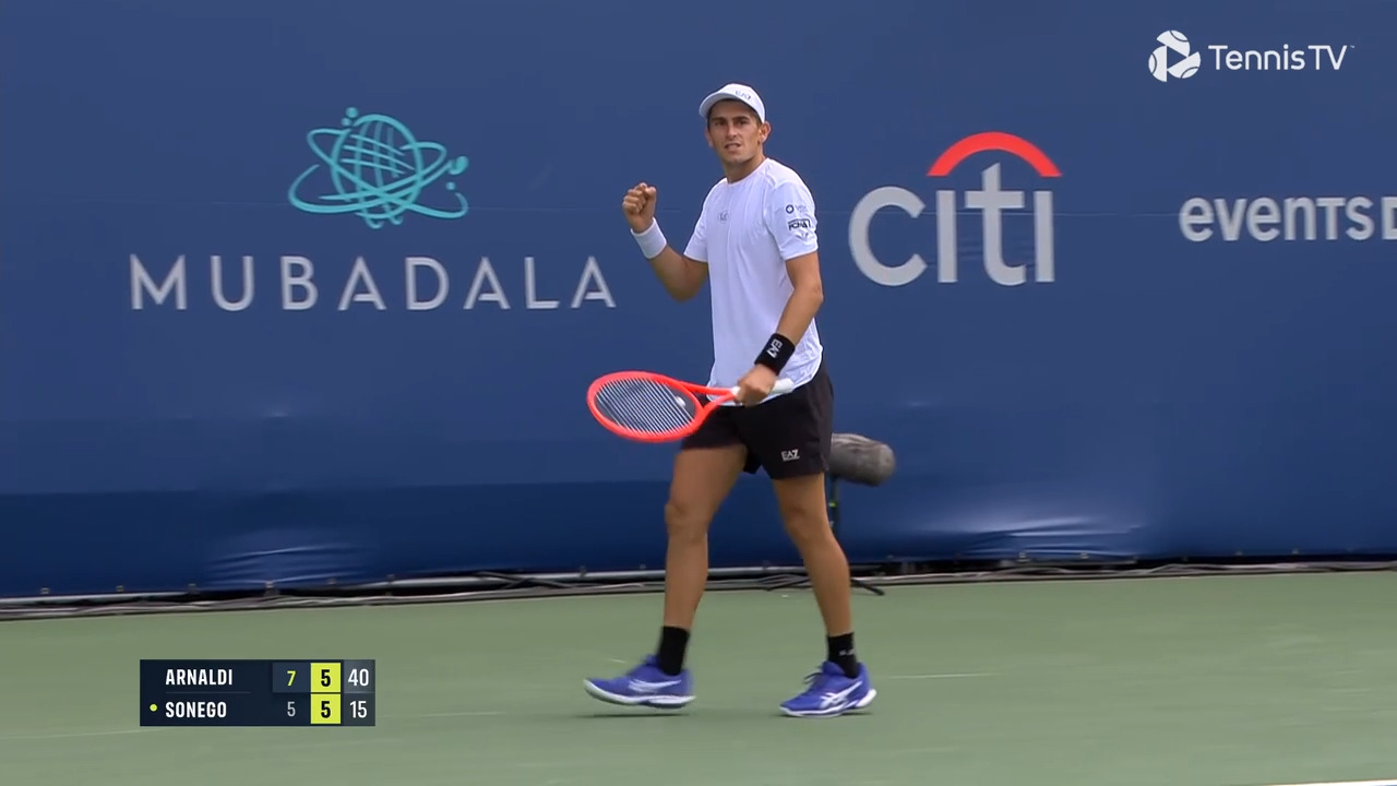 Hot Shot: Arnaldi se estira y brilla con su revés en Washington