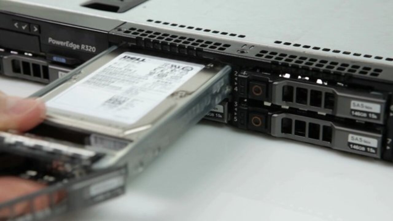 PowerEdge R320のハード ドライブを交換する方法 | Dell 日本