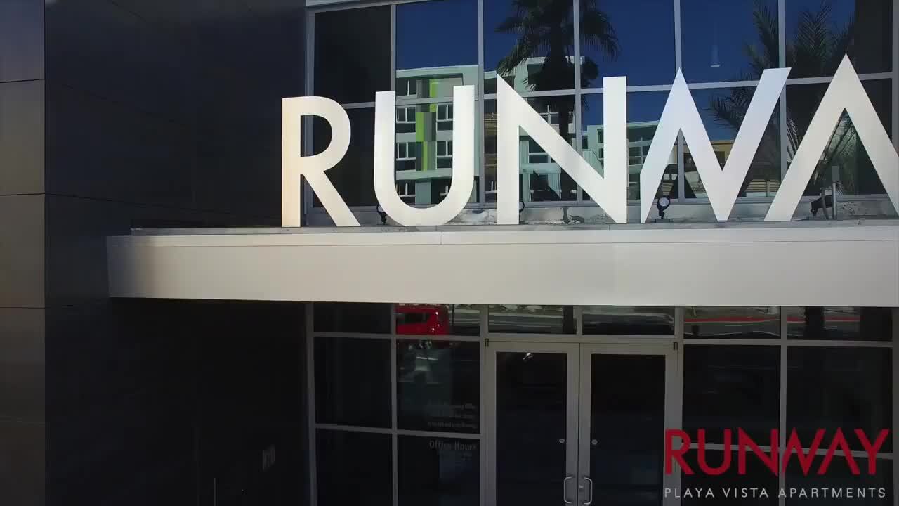 Runway Apartments 74 Photos & 99 Reviews Apartments 12760 W