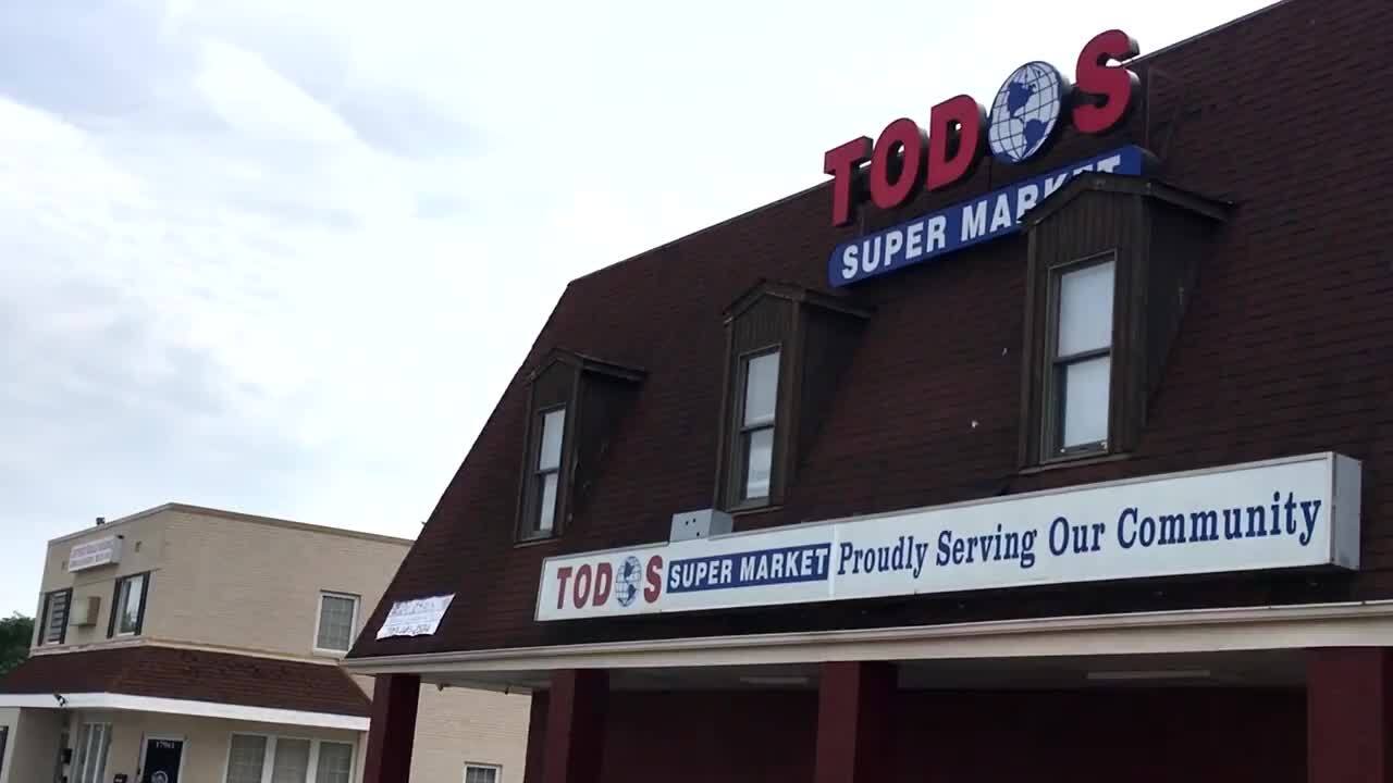 TODOS SUPERMARKET 17 Photos & 10 Reviews 17987 Dumfries Shopping