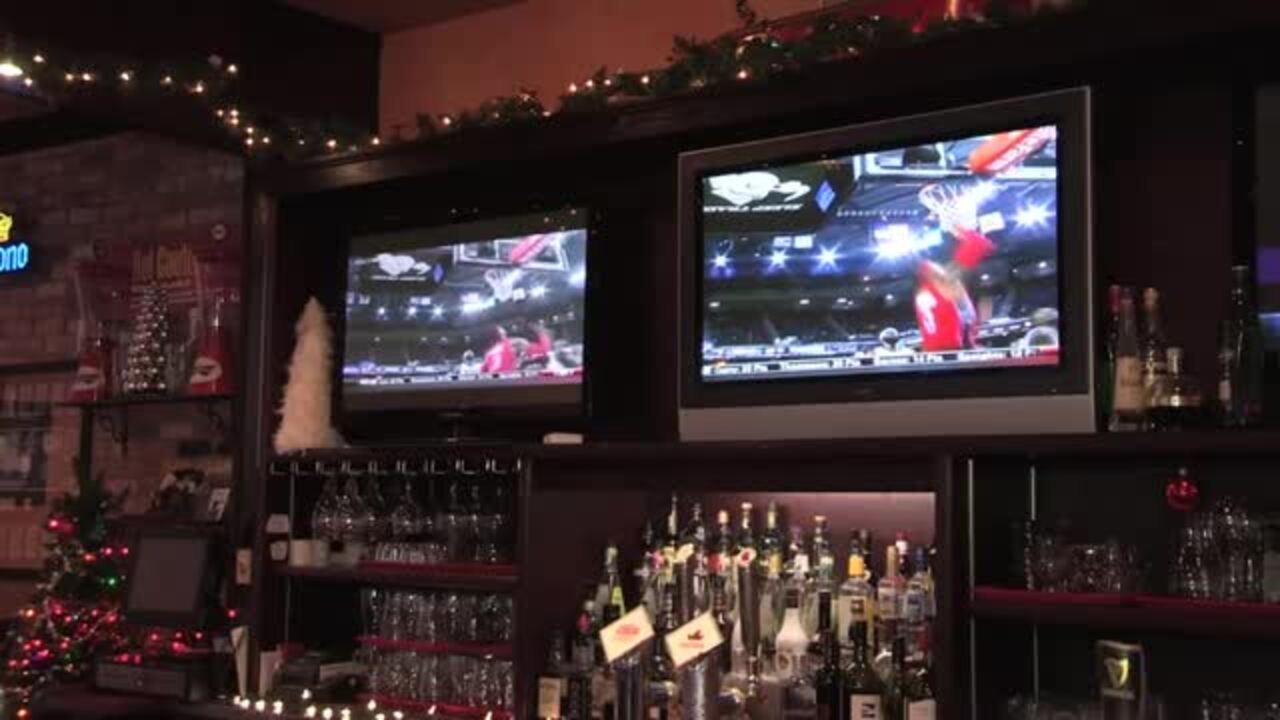 ST LOUIS BAR AND GRILL 98 Photos & 47 Reviews Chicken Wings 90