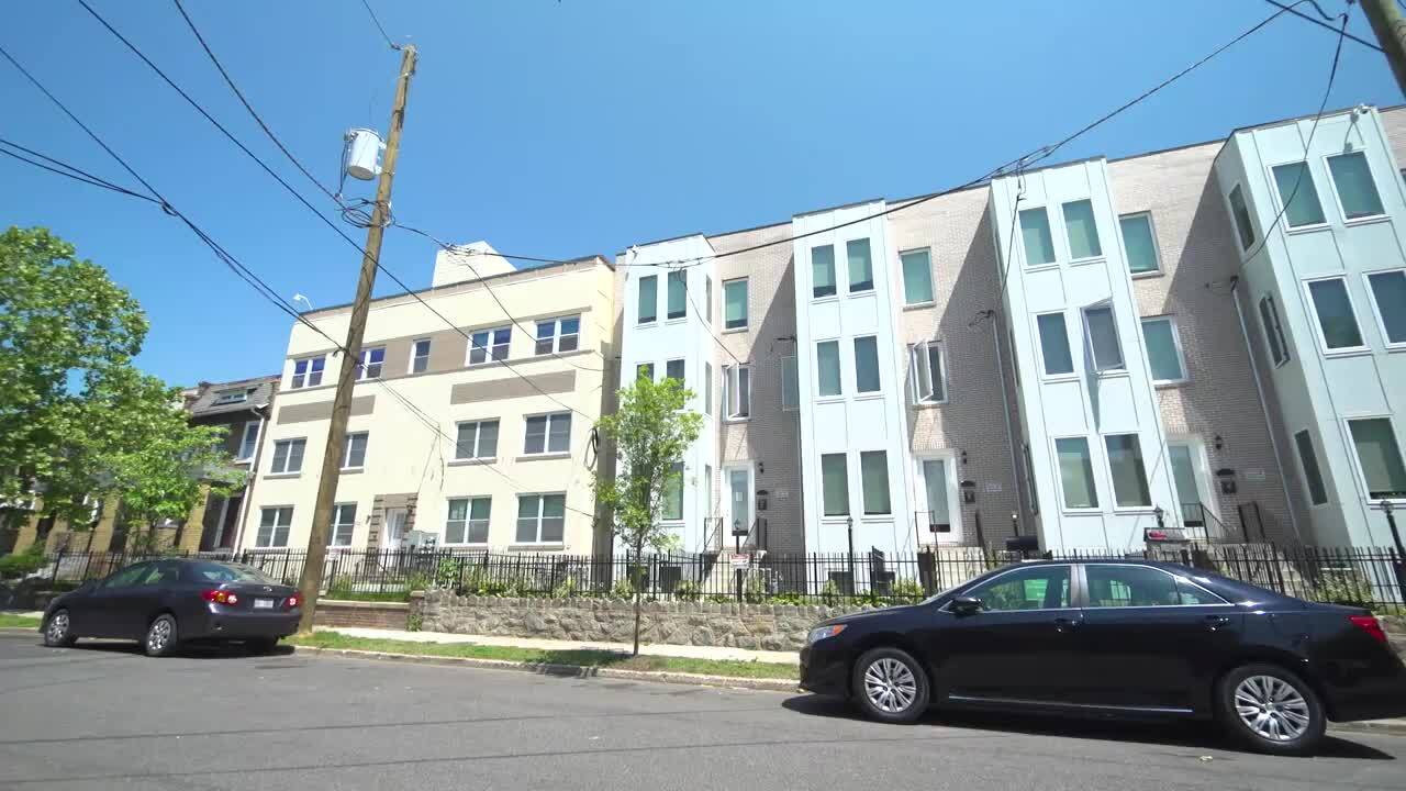 ISLAND CONDOS 29 Photos 614 Girard St NE, Washington, District of