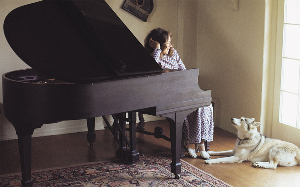 The piano Carole King used to  auction at Christies