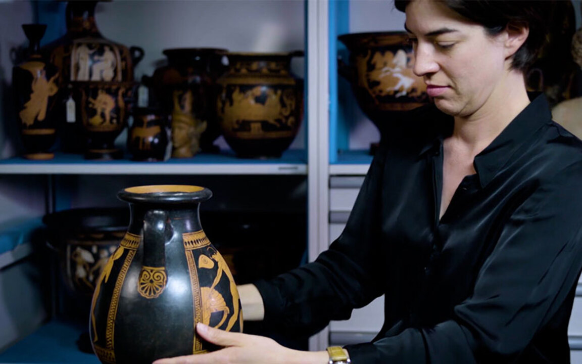 5 minutes with… An Attic vase  auction at Christies