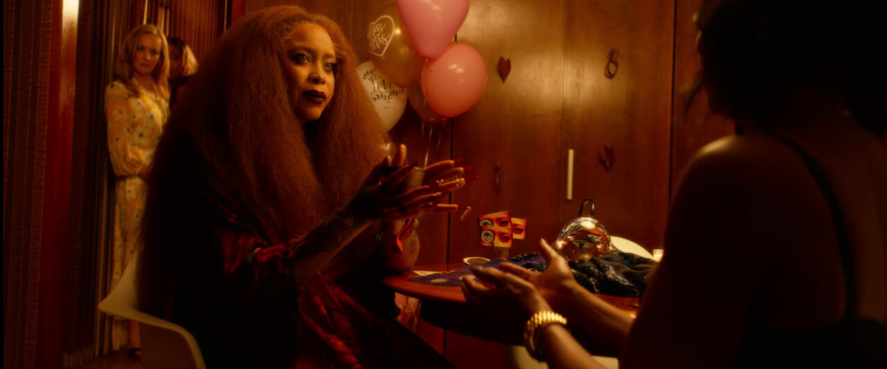 Erykah Badu plays a psychic in the gender-flipped What Men Want