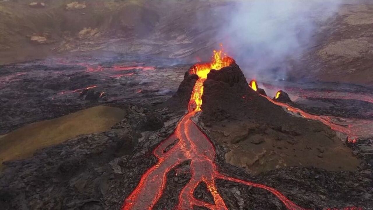 Un Diumenge A Islandia Excursio A Un Volca En Erupcio A Punt