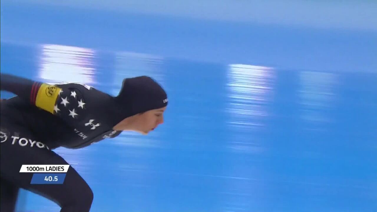 Brittany Bowe skates for gold at Long Track World Cup 3