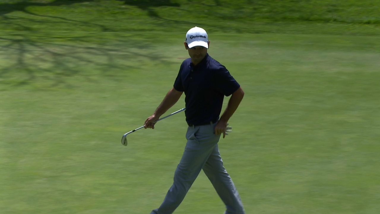 Fabrizio Zanotti opens with a chip-in eagle at Mexico Championship