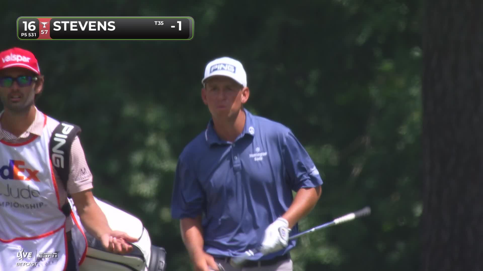 Sam Stevens drains 4-foot putt for birdie on No. 16 at FedEx St. Jude