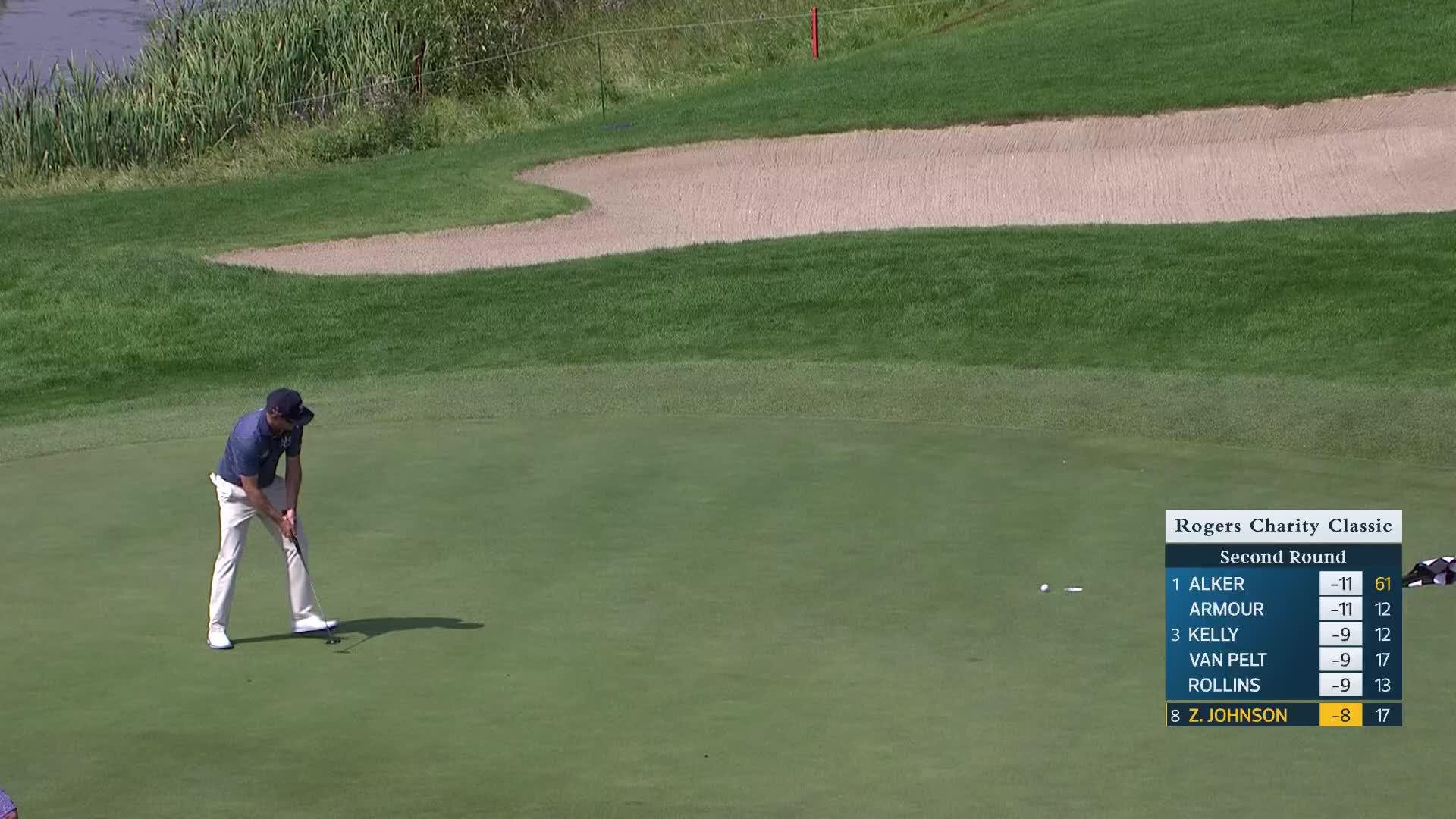 Zach Johnson makes eagle putt on No. 18 at Rogers Charity Classic