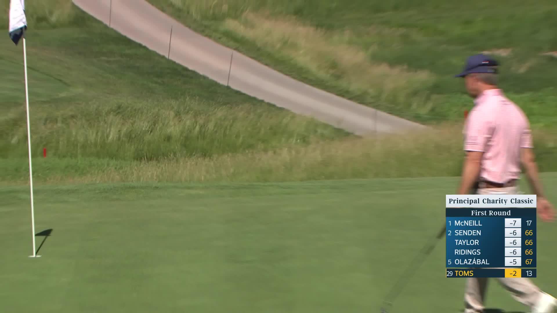 David Toms makes birdie putt on No. 14 at Principal Charity Classic