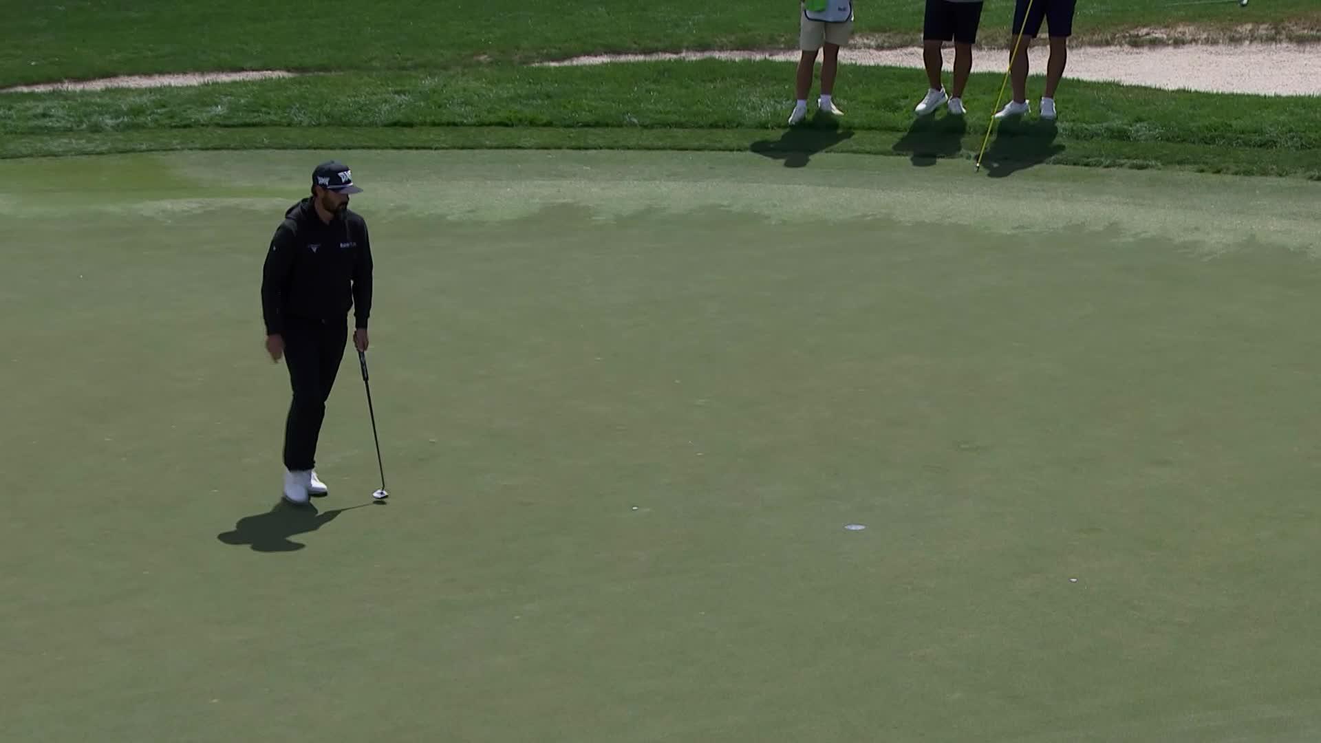 Chad Ramey sinks 11-foot birdie putt on No. 17 at ONEflight Myrtle