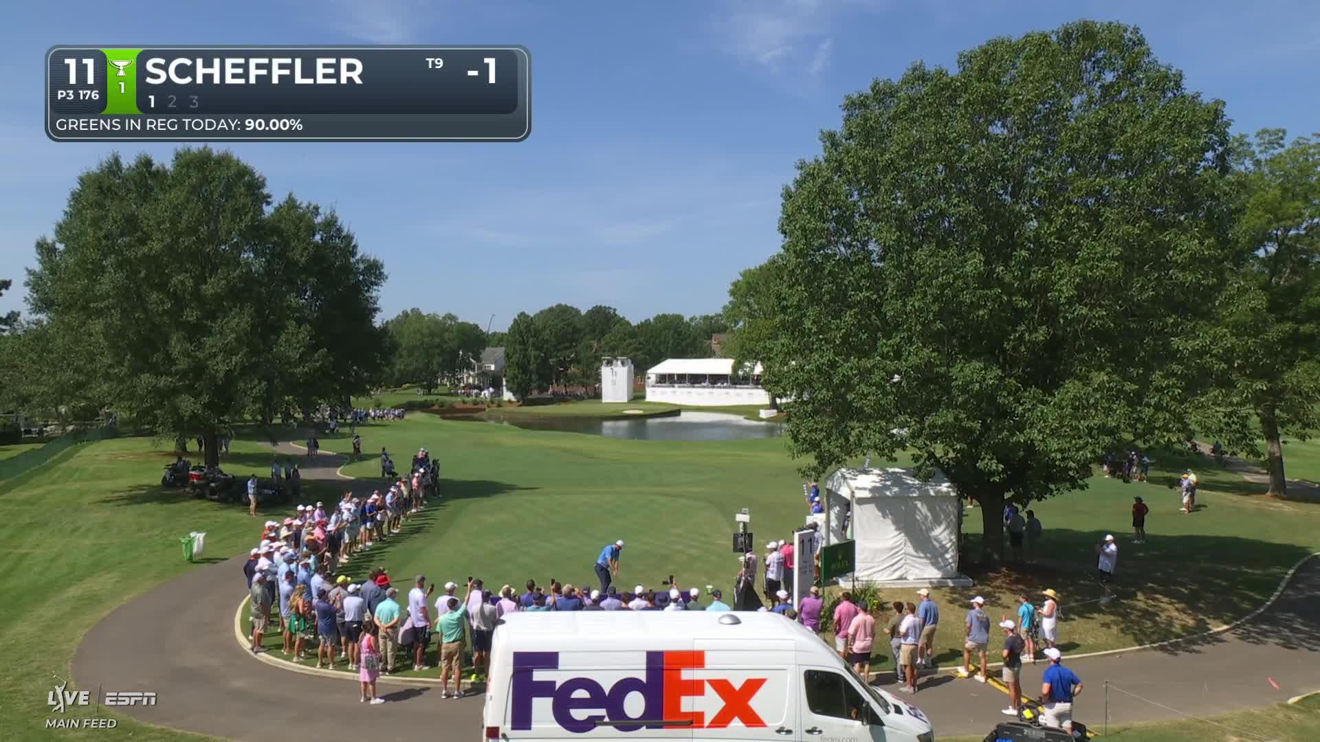 Scottie Scheffler sinks 30-foot birdie putt on No. 11 at FedEx St. Jude