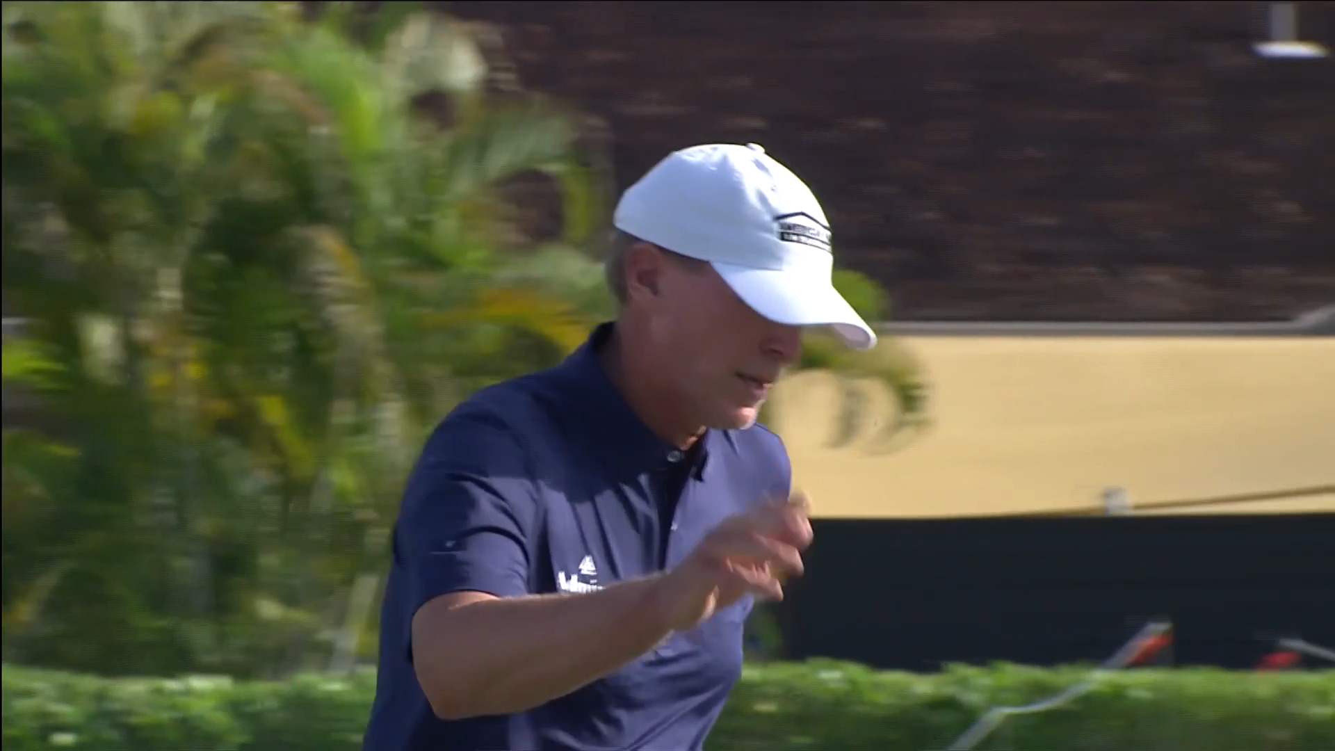 Steve Stricker makes a birdie putt at Mitsubishi