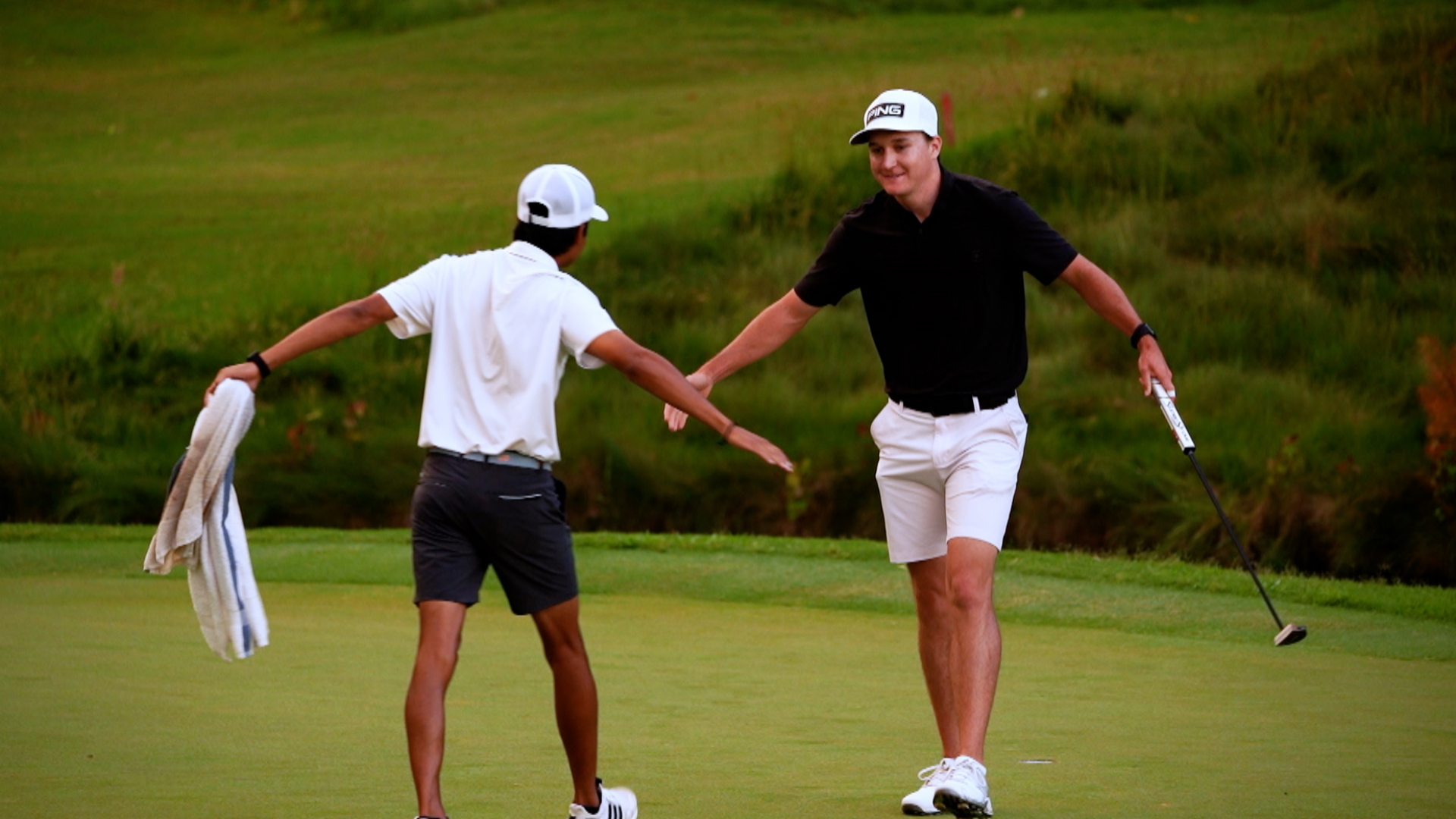 Pros grind through 36-hole U.S. Open qualifier