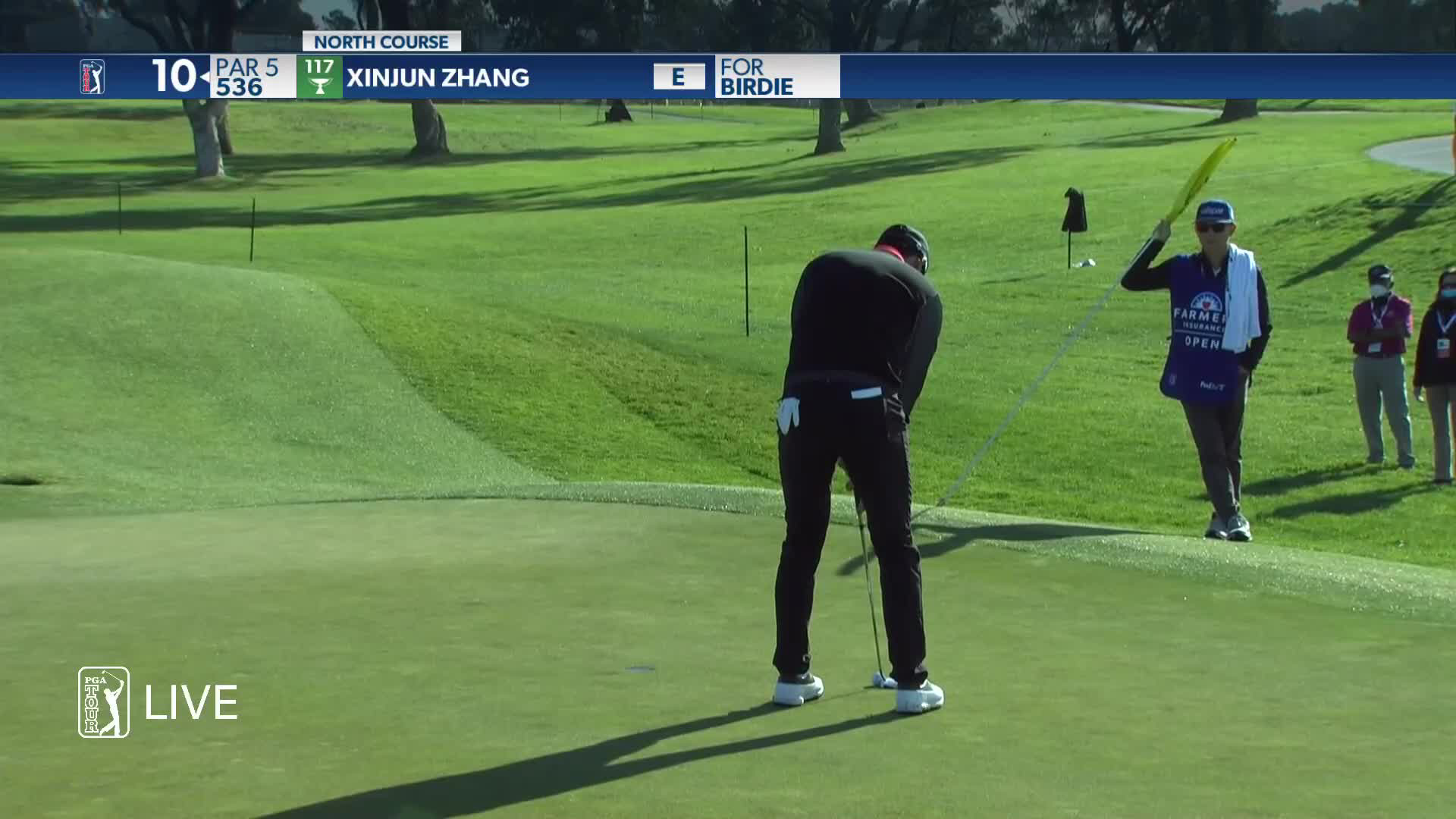 Xinjun ZHANG taps in for birdie at Farmers