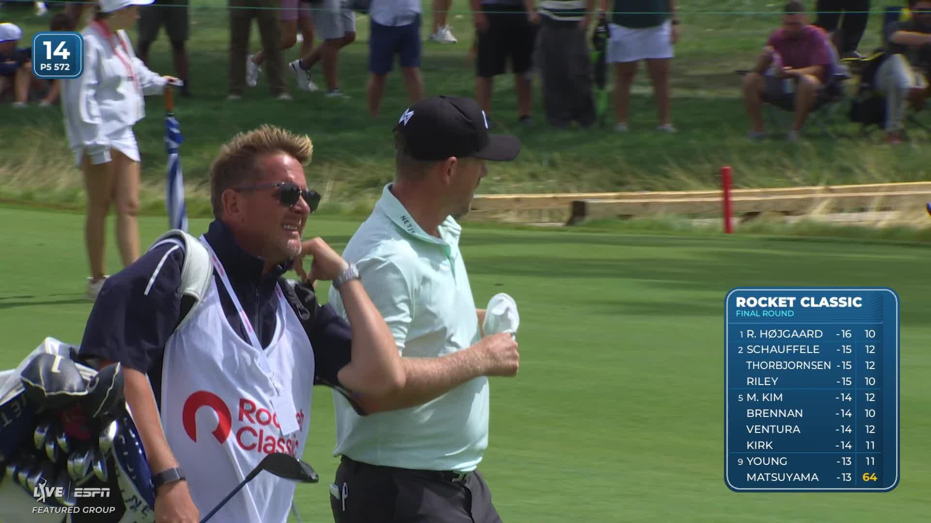 Matt Wallace sinks 49-foot eagle putt on No. 14 at Rocket Classic