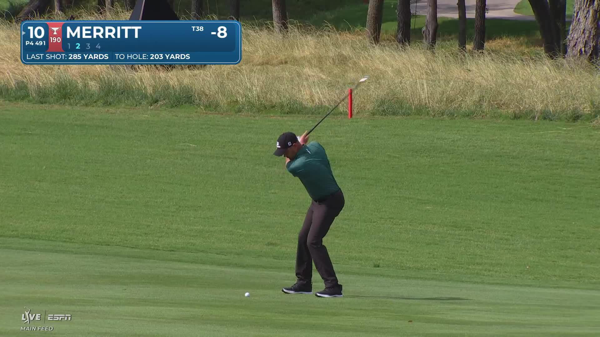 Troy Merritt sinks a 38-foot birdie putt on No. 10 at THE CJ CUP
