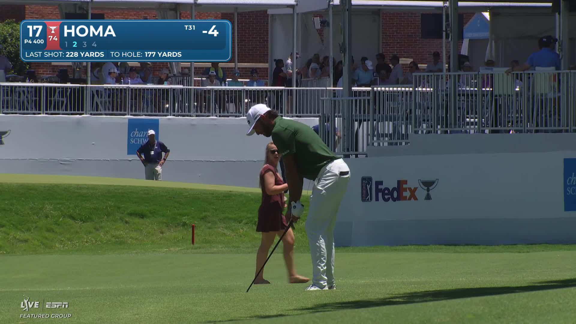Max Homa drains 35-foot birdie putt on No. 17 at Charles Schwab