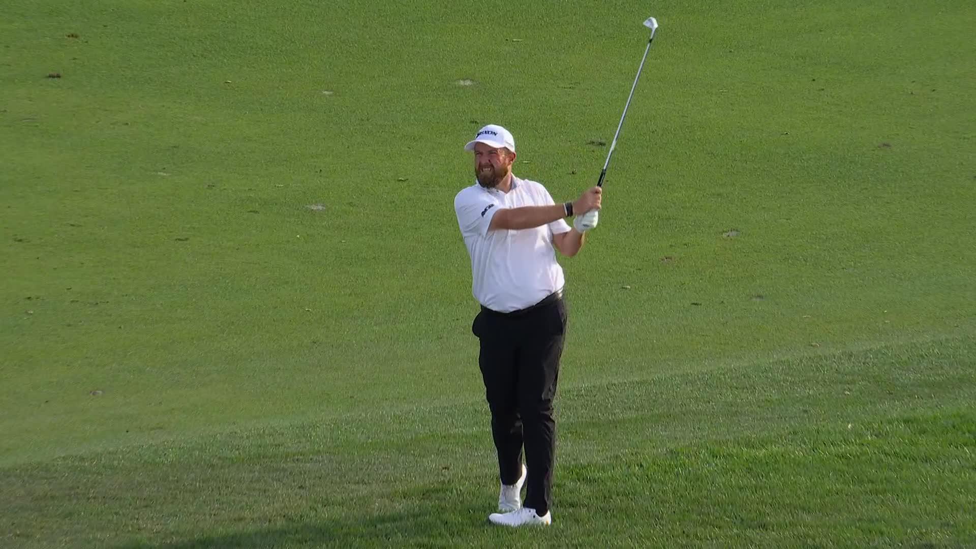 Shane Lowry sinks 21-foot birdie putt on No. 18 at Cognizant Classic