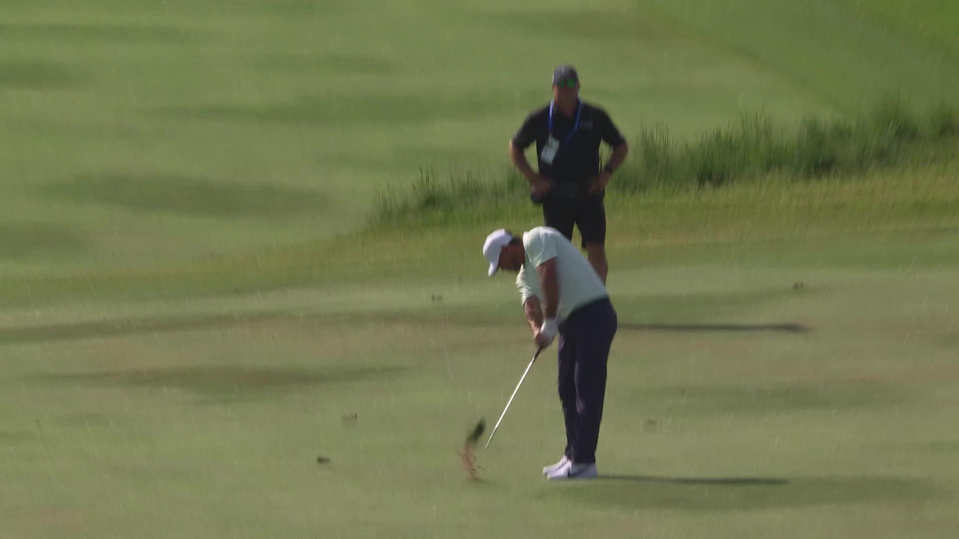 Brooks Koepka's 136-yard approach sets up birdie on No. 17 at RBC Canadian