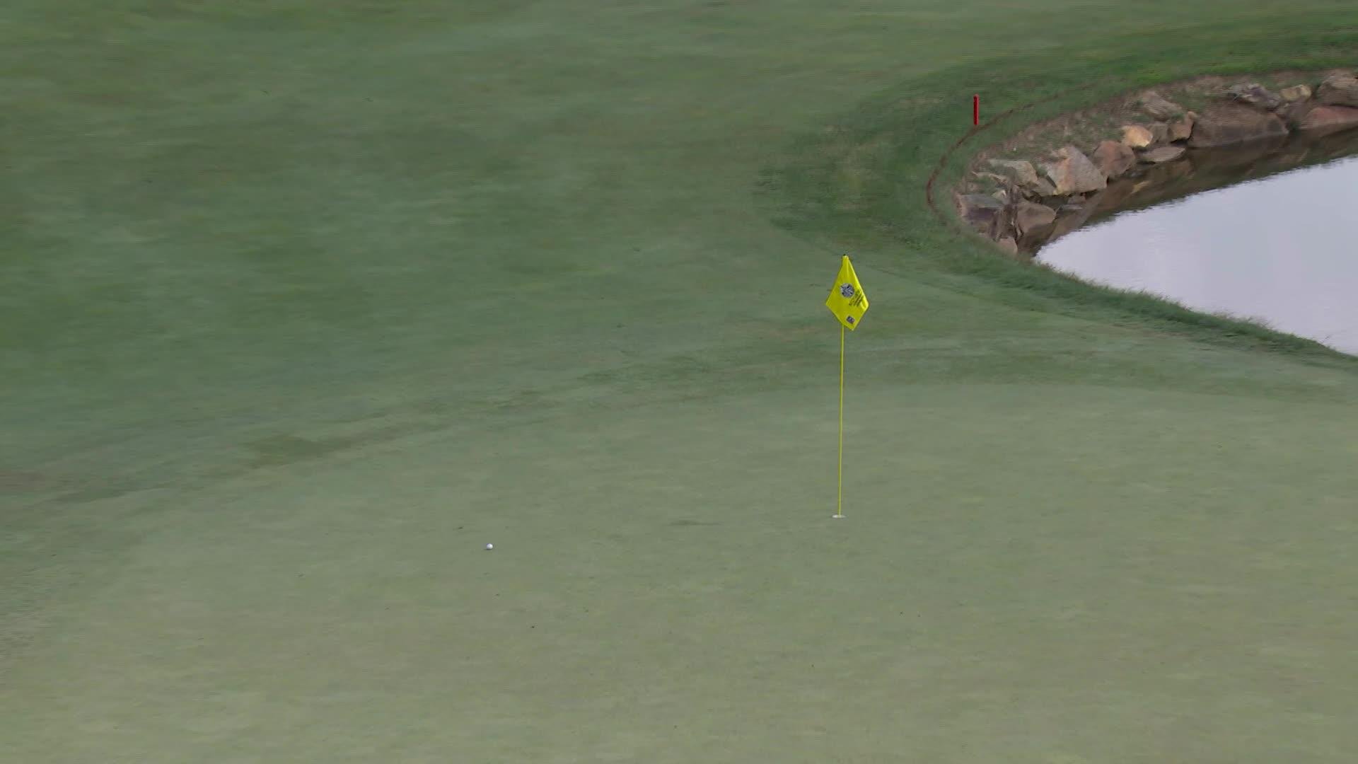Eric Cole's 149-yard approach sets up birdie on No. 16 at Biltmore Championship
