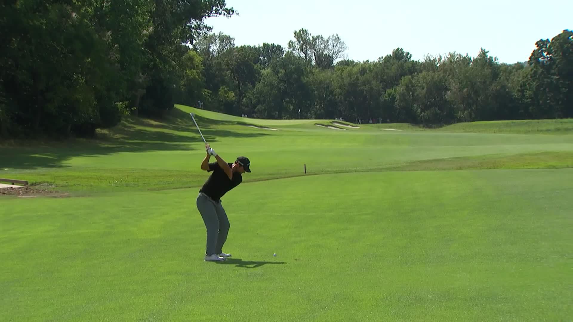 Jeremy Gandon makes birdie on No. 15 at Compliance Solutions