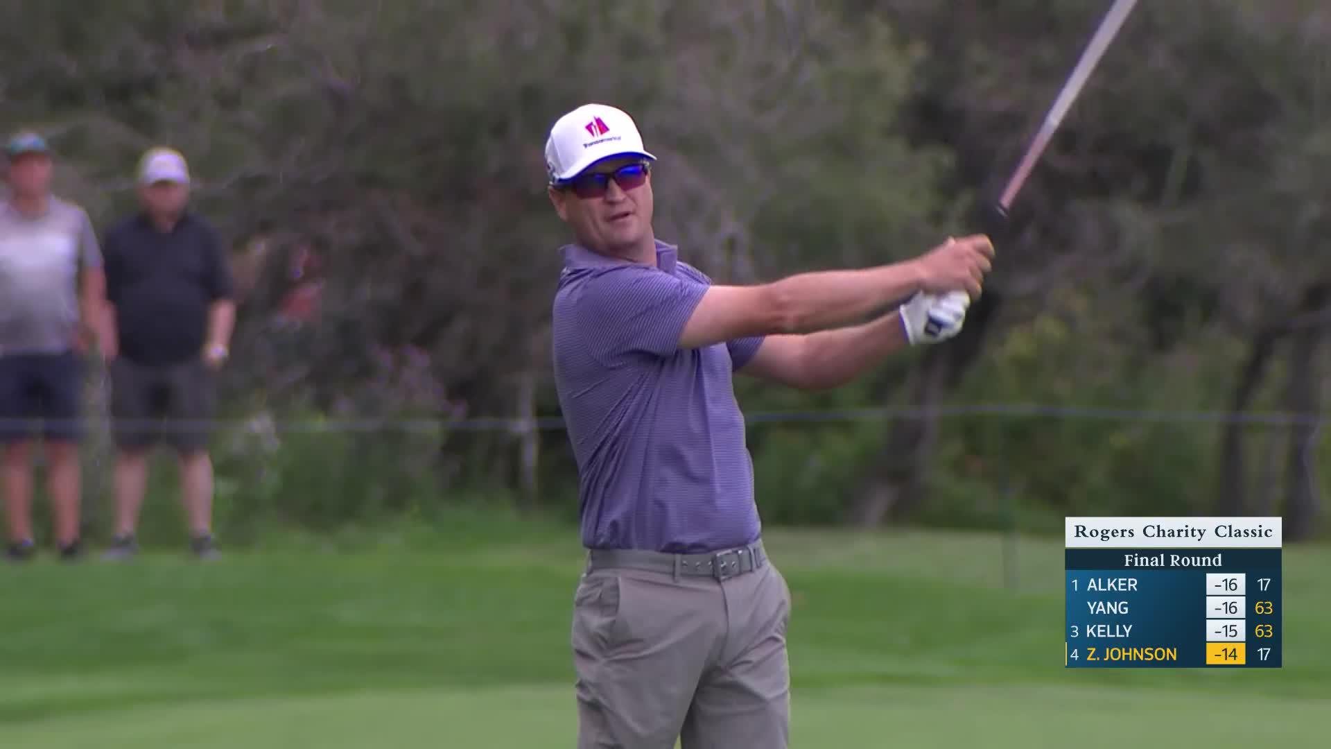 Zach Johnson makes birdie on No. 18 at Rogers Charity Classic