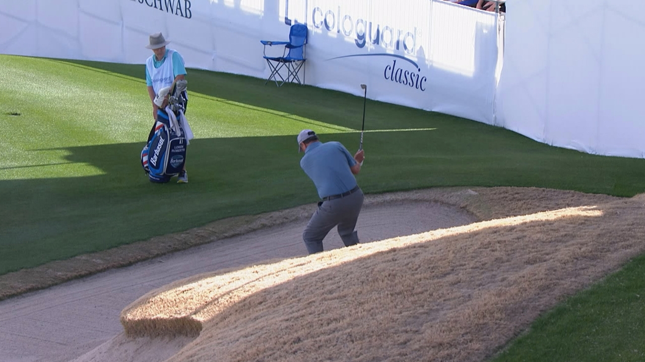 Loren Roberts holes out from bunker at Cologuard Classic