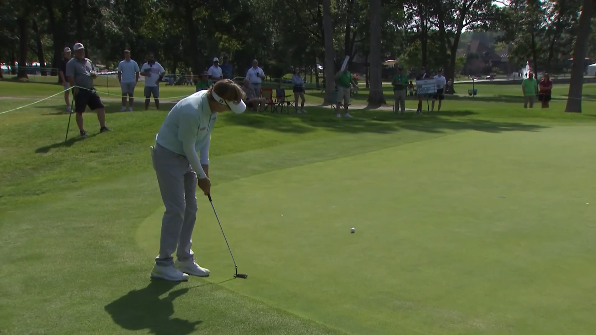Brett Quigley sinks birdie putt at Ally Challenge