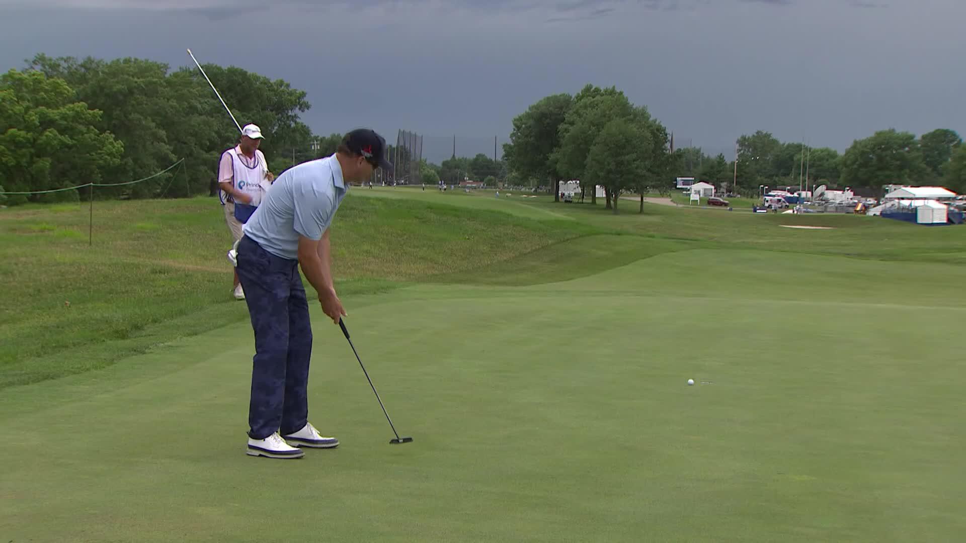Zach Johnson makes birdie on No. 10 at Principal Charity Classic